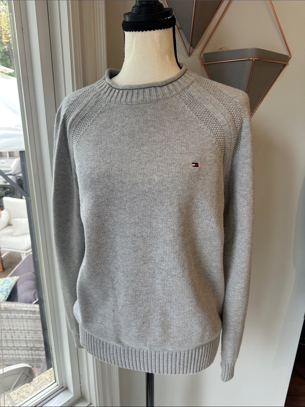 VINTAGE Y2K Tommy Hilfiger Light Gray Roll Neck Crewneck Sweater 💯 Cotton Medium